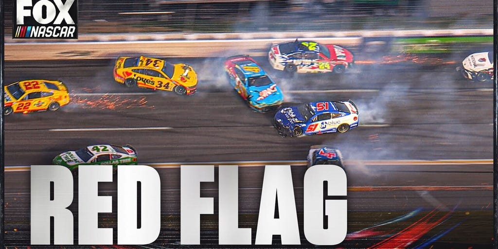 William Byron hits wall and Austin Cyndric, causing multiple-car crash and red flag on Lap 259