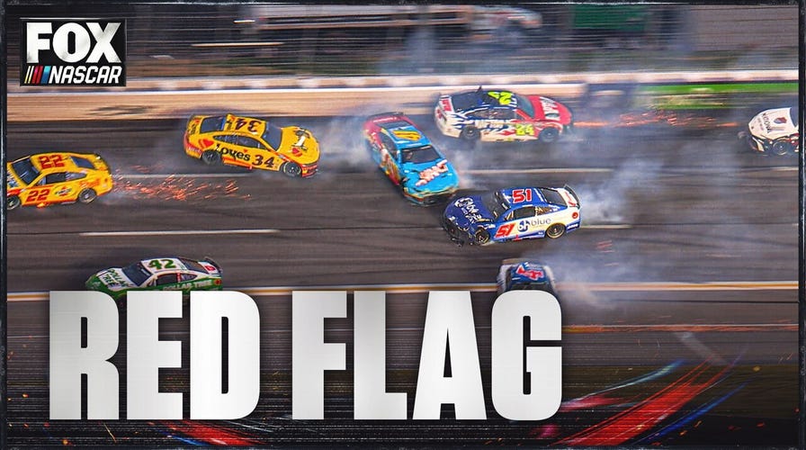 William Byron hits wall and Austin Cyndric, causing multiple-car crash and red flag on Lap 259