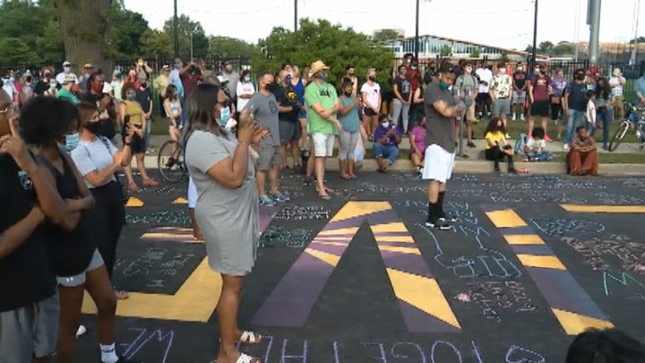 Illinois community comes together to support Black Lives Matter after mural is defaced