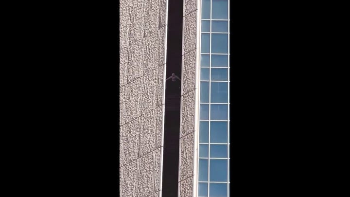Pro-life climber scales Chase Tower in Phoenix, gets arrested
