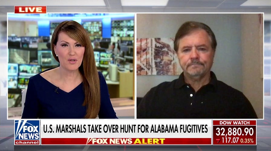 US Marshals join manhunt for escaped Alabama inmate, prison guard