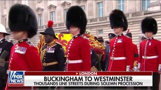 Mourners pay final respects as Queen Elizbeth II's coffin leaves Buckingham - Fox News