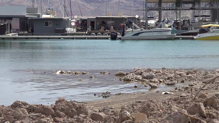 Lake Mead, Hoover Dam face historically low water level