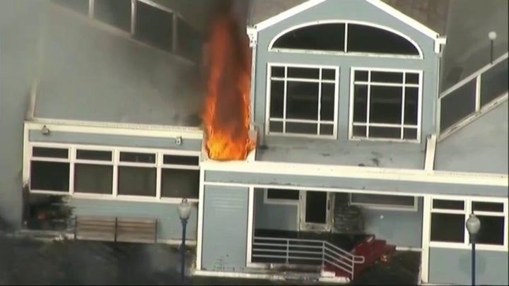 Fire breaks out at historic pier near San Diego