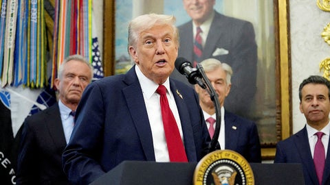 WATCH LIVE: President Trump makes an announcement from the Oval Office - Fox News