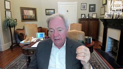 Alex Murdaugh's lead attorney seeks venue change and jury lockdown for retrial