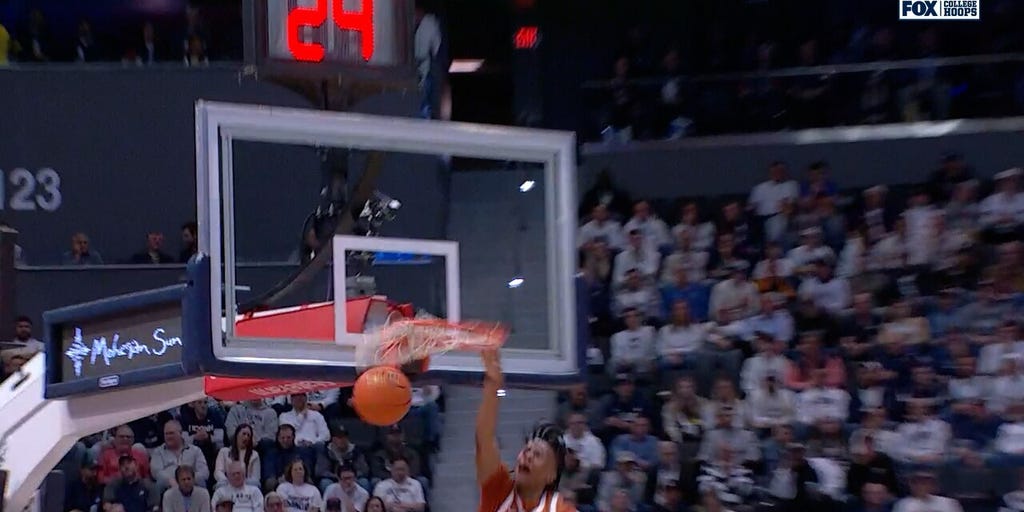 Texas' Simeon Wilcher steals and throws down TOUGH dunk against UConn