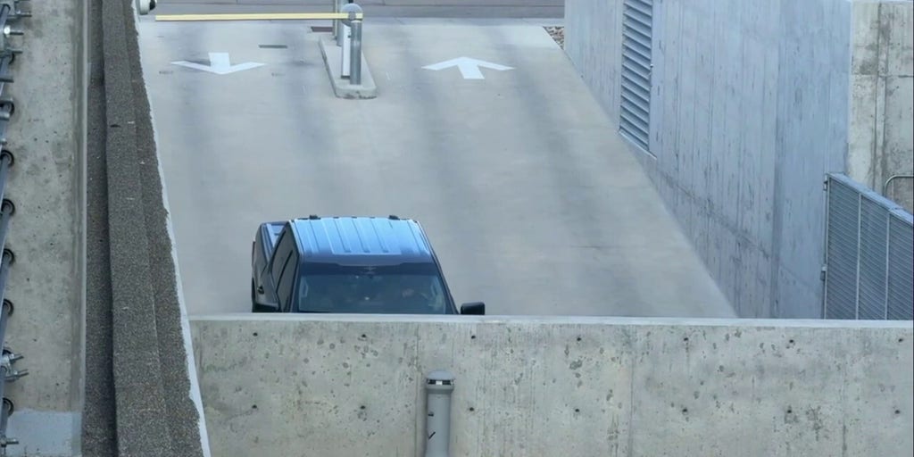 Armored law enforcement caravan arrives before Tyler Robinson appears in court