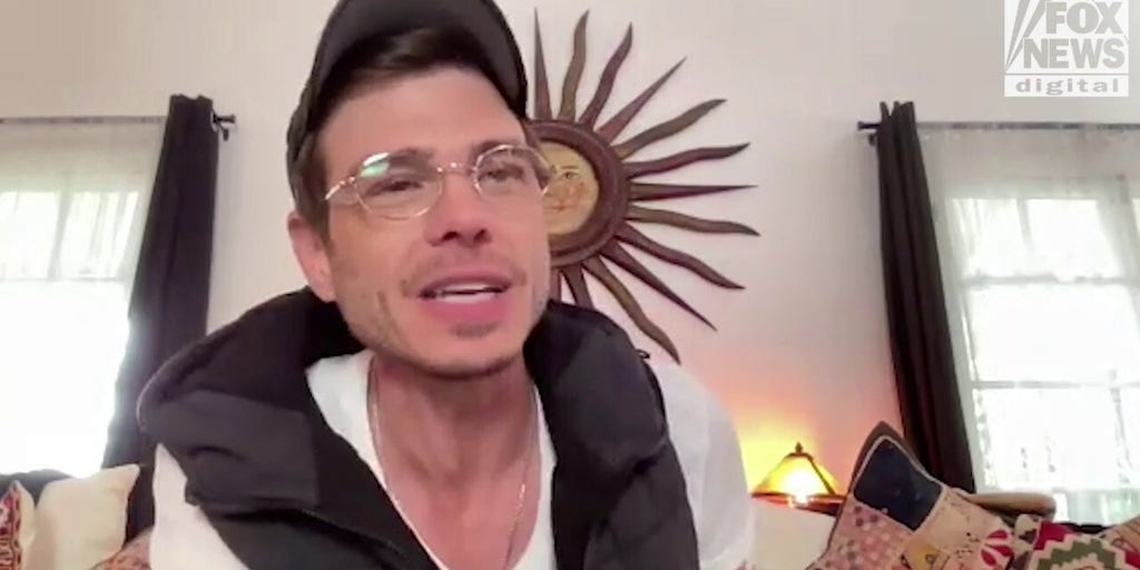 Matthew Lawrence talks working with brothers Joey and Andrew Lawrence