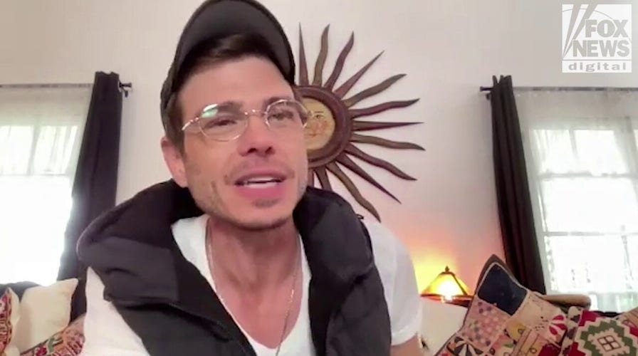 Matthew Lawrence talks working with brothers Joey and Andrew Lawrence