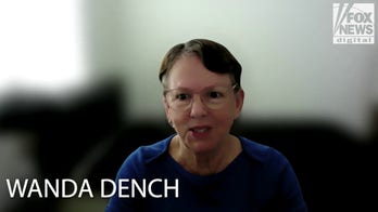 Accidental text leads to 10th Thanksgiving celebration for unlikely duo 