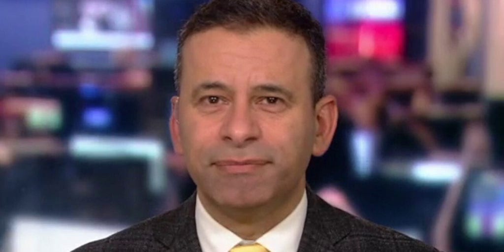 Dr. Marty Makary on threat posed by asymptomatic carriers of