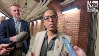 Dems attempt to explain why stock market booming despite Trump tariffs - Fox News