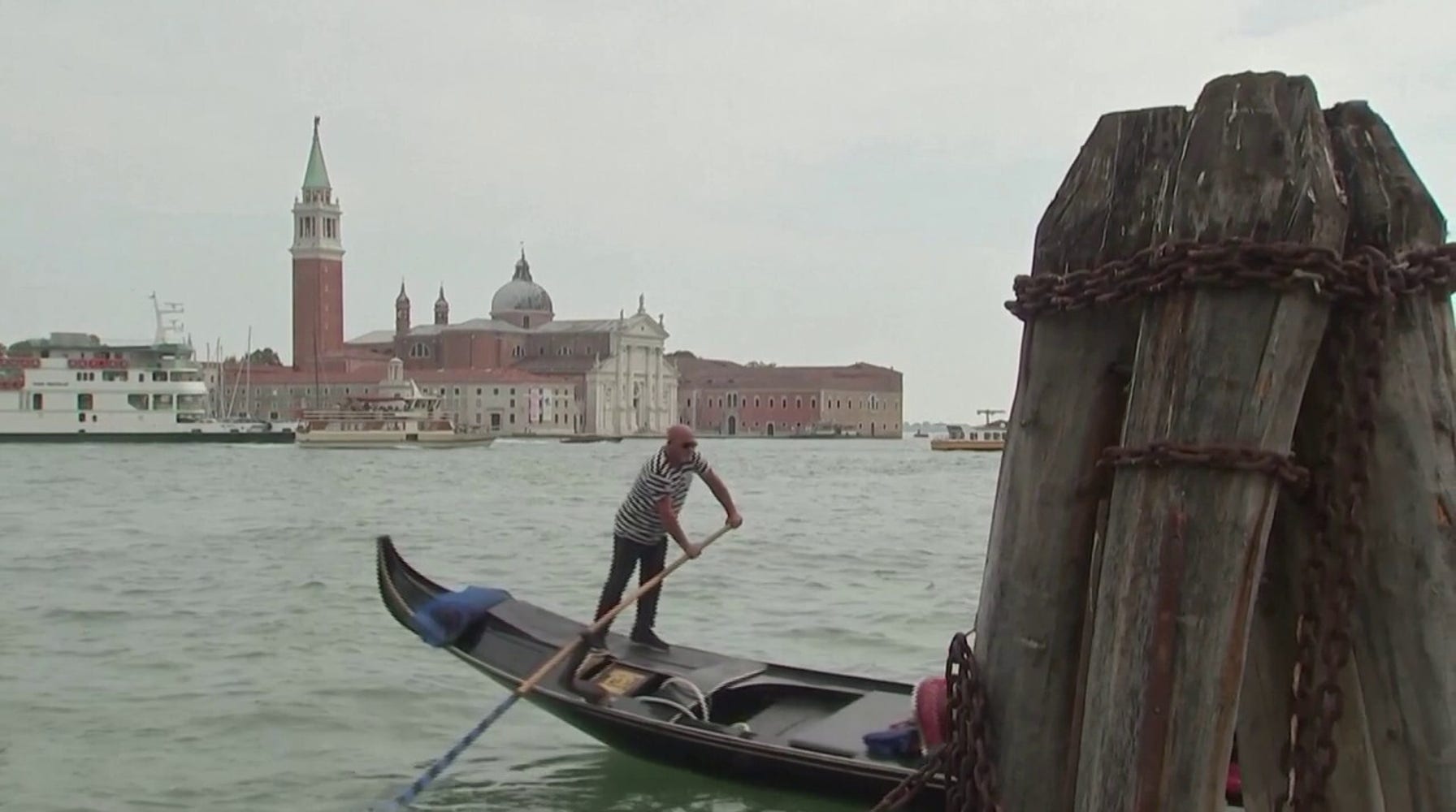 Venice Launches Pilot Program to Charge Day-Trippers Entry Fee