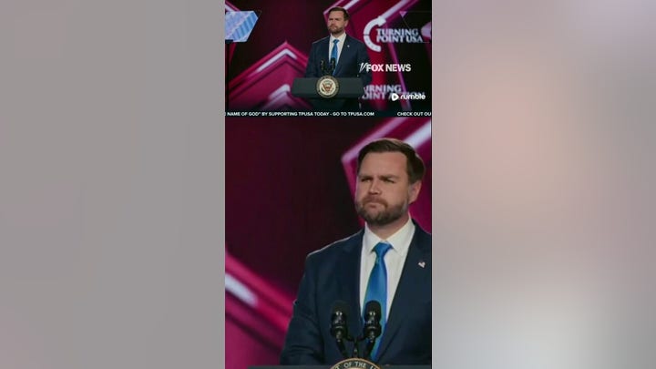 Crowd ERUPTS into ‘Charlie’ chant during Vance speech