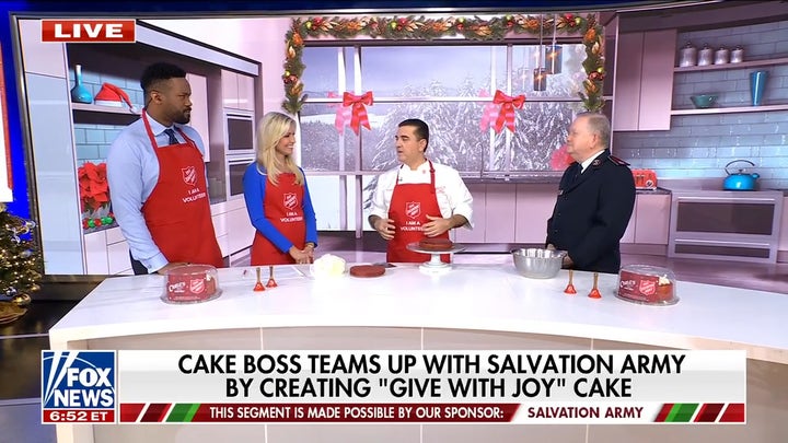 La estrella de «The Cake Boss» se une al Ejército de Salvación para crear la tarta «Give with Joy»