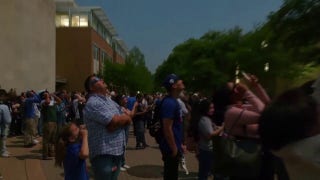 Crowd in awe as total solar eclipse crosses Arlington, Texas - Fox News