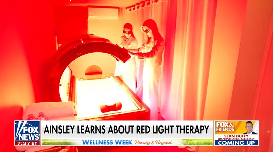 'Fox & Friends' dives into red light and contrast therapies for Wellness Week