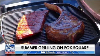 ‘Fox & Friends Weekend’ co-hosts have BBQ bash on FOX Square