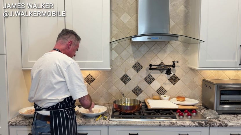 Industry expert makes Chick-fil-A copycat recipe on video, shares results