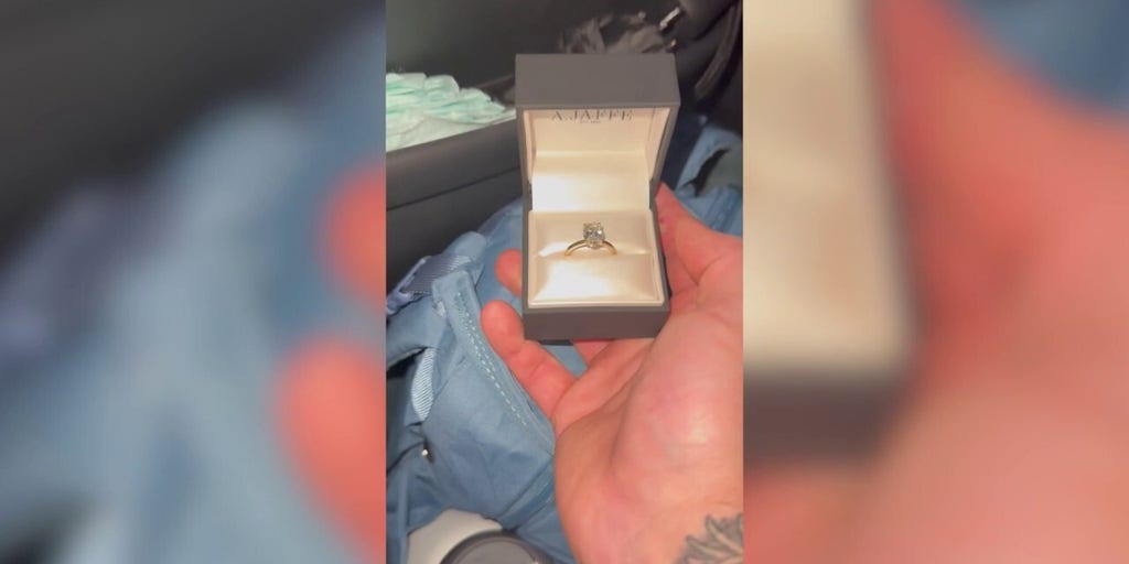 Man proposes to cancer-fighting girlfriend in hospital