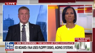 Trump admin faced with 'air traffic fiasco' as controllers take leave