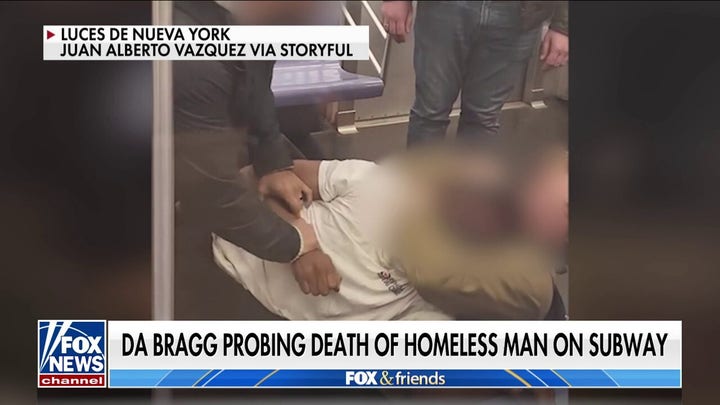 Marine veteran in NYC subway chokehold death ‘should be worried’ about charges: Mark Bederow