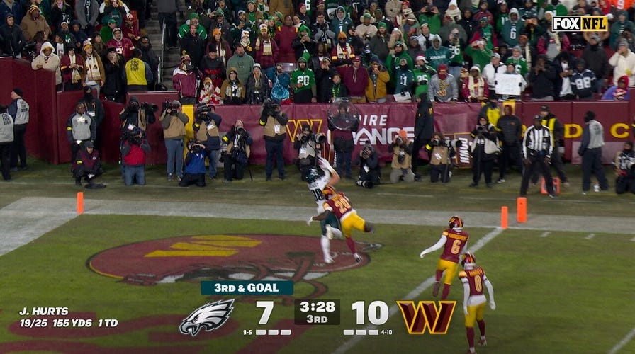 Jalen Hurts finds Dallas Goedert for a 15-yard TD, giving Eagles pb  implicit    Commanders | NFL Highlights