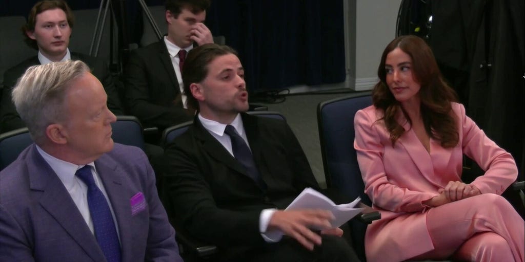 Former lead guitarist for Mumford & Sons asks whether the Trump administration would grant British citizens political asylum