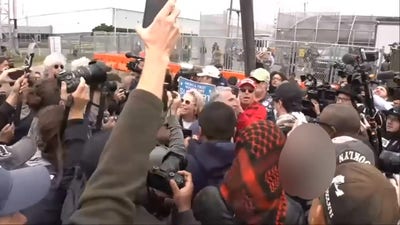 ICE supporters face off against anti-ICE agitators in New Jersey