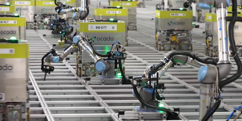 AI-powered robot army that packs your groceries in minutes