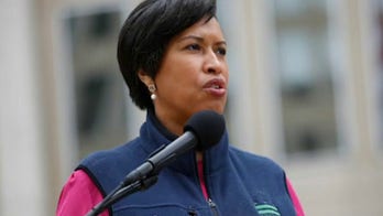 DC parent calls on mayor to 'unmask' kids after 'ignoring' school mask-wearing guidance