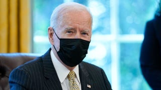 Biden approval rating on the border craters to 34% - Fox News