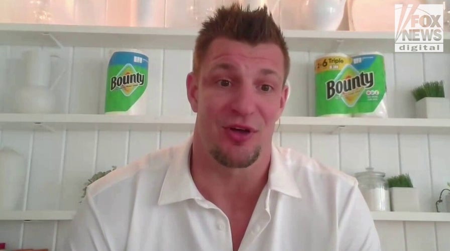 Rob Gronkowski says NFL officials are 'more lenient' toward Chiefs