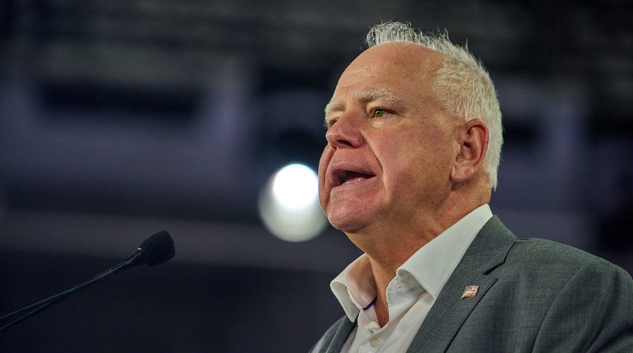 WATCH LIVE: Gov Walz rallies supporters in battleground Pennsylvania