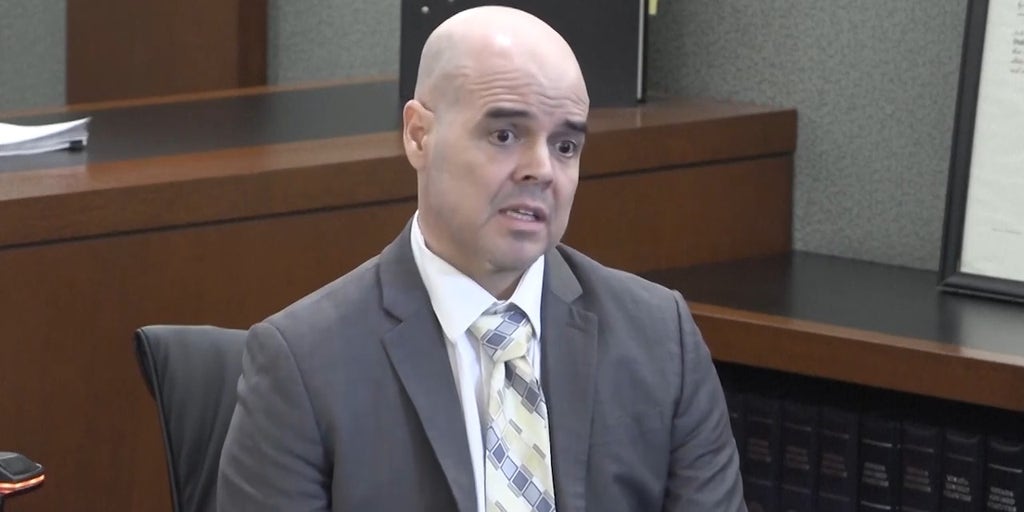 Former Democratic politician tells Las Vegas jury he's innocent of killing veteran journalist
