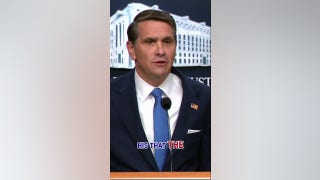 DOJ official ROASTS reporter's question on Don Lemon's arrest