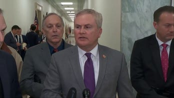 Heckler attempts to derail James Comer press conference on Clintons