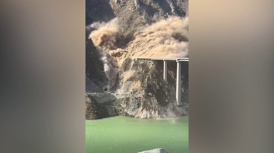 Bridge astatine Chinese hydropower presumption collapses conscionable months aft reopening