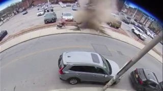 New York woman, children narrowly avoid manhole explosion