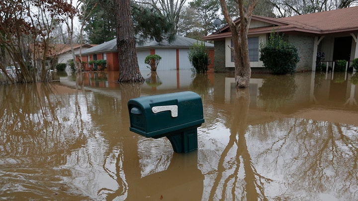 Hundreds in Mississippi evacuated amid flooding as governor declares state of emergency