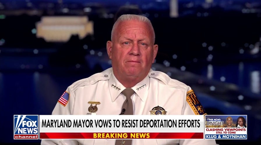 Sheriff says mayor is on ‘wrong side’ of immigration issue: ‘Naive, foolish’