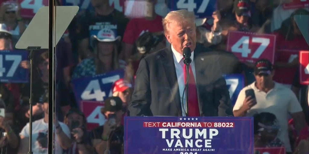 Trump marvels at 'great reception' in solid blue California