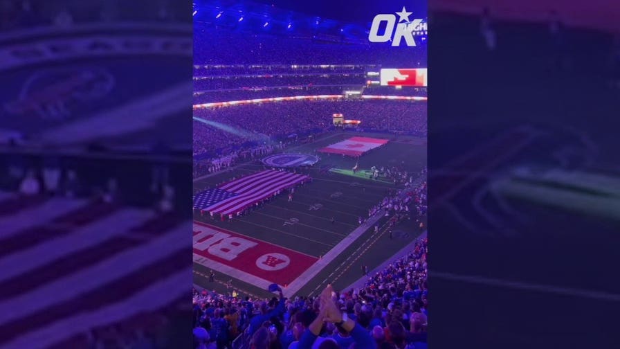 Canadian national anthem performed at Bills new stadium