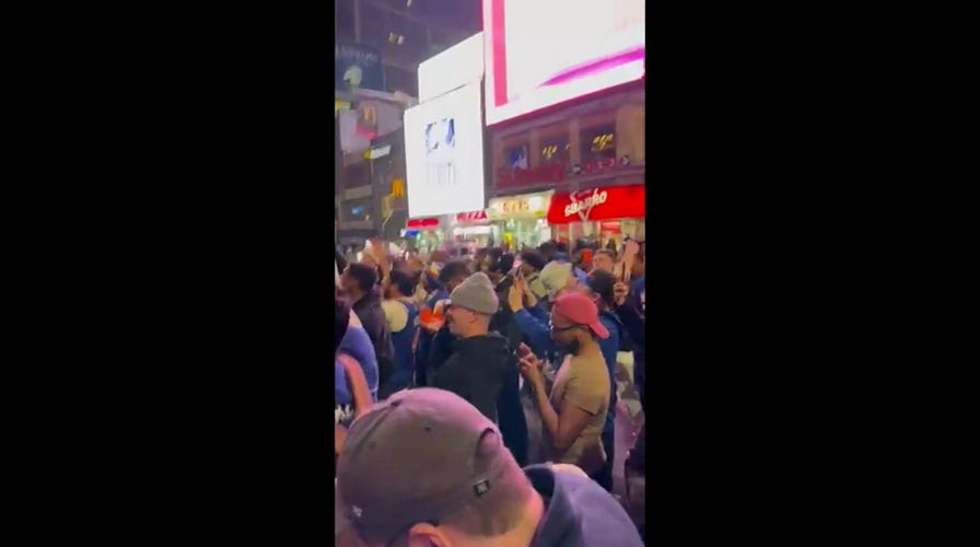 Knicks fans celebrate team’s series win over the Cavaliers