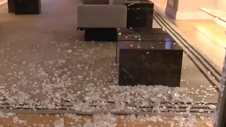 Luxury stores ransacked in heart of Manhattan's shopping district