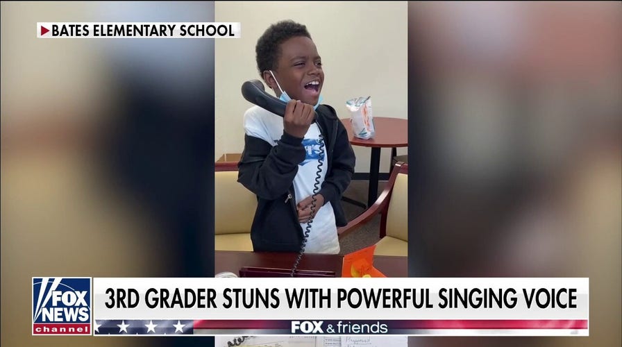 Third grader stuns with incredible National Anthem rendition