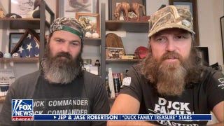 Uncle Si doesn't do much in the show but drink tea: Jase Robertson - Fox News