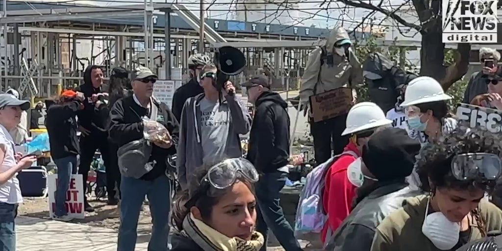 Communist messaging on display as activists gather outside NJ immigration detention facility