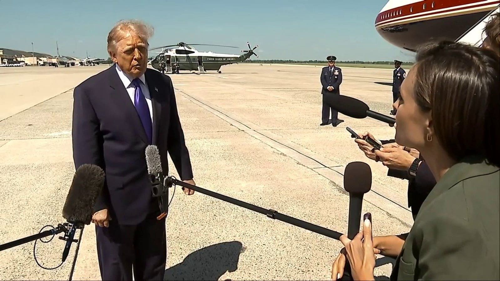 Trump responds to AF1 emergency slide deployment